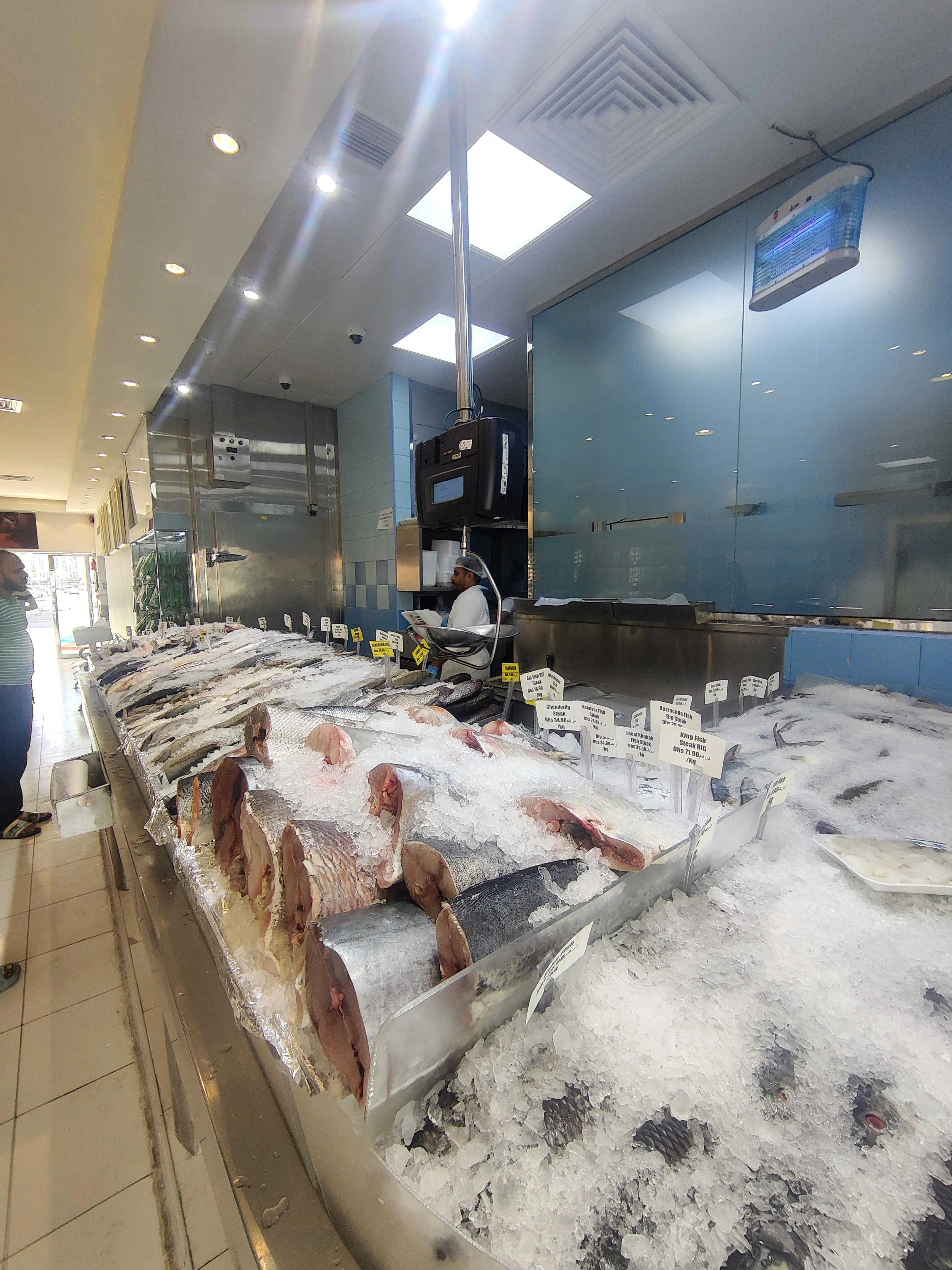 Al Tayeb Meat interior fit-out - view 2