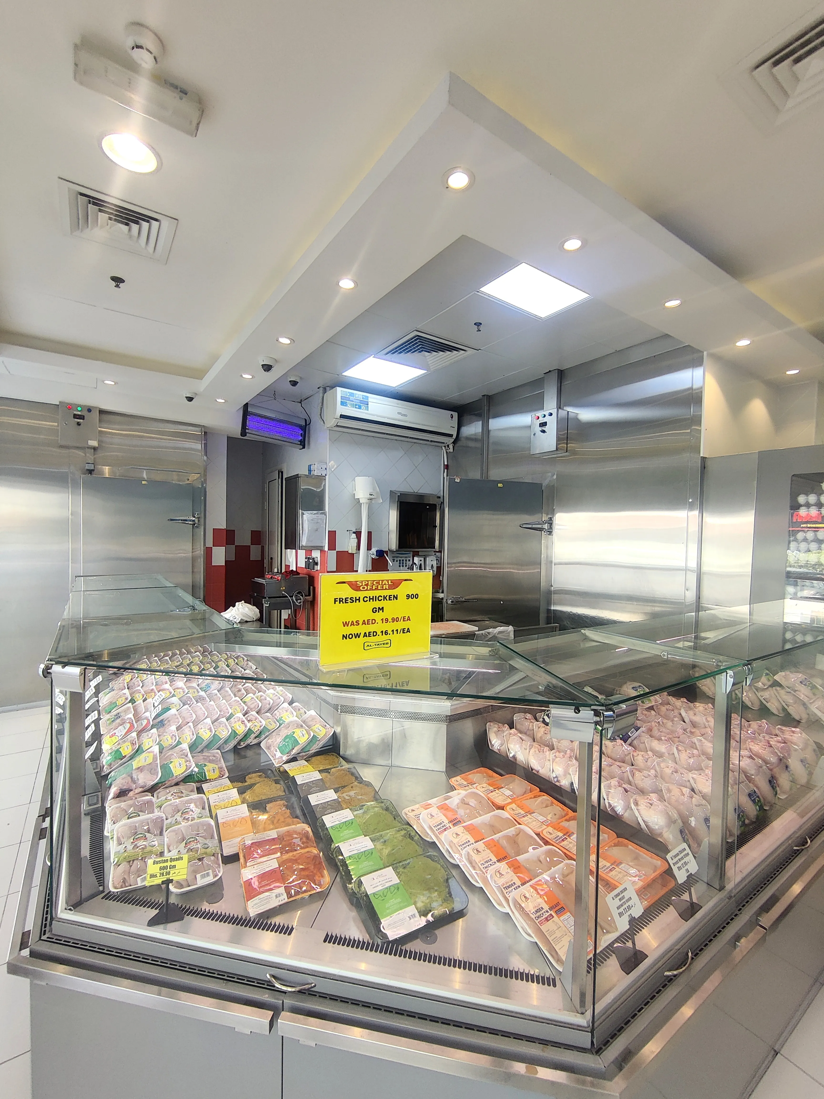 Al Tayeb Meat interior fit-out - view 3