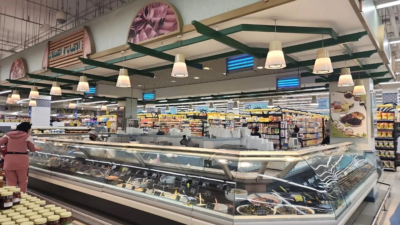 Lulu Express interior fit-out - view 4